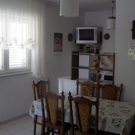 Apartments Rovis Tar-Vabriga Bagian luar foto