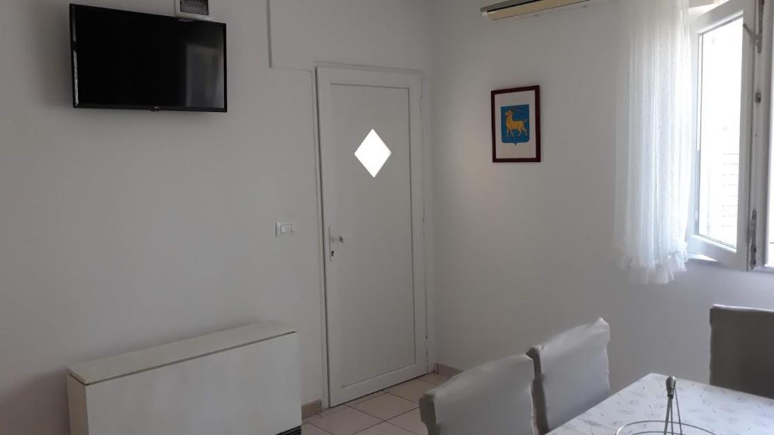 Apartments Rovis Tar-Vabriga Bagian luar foto