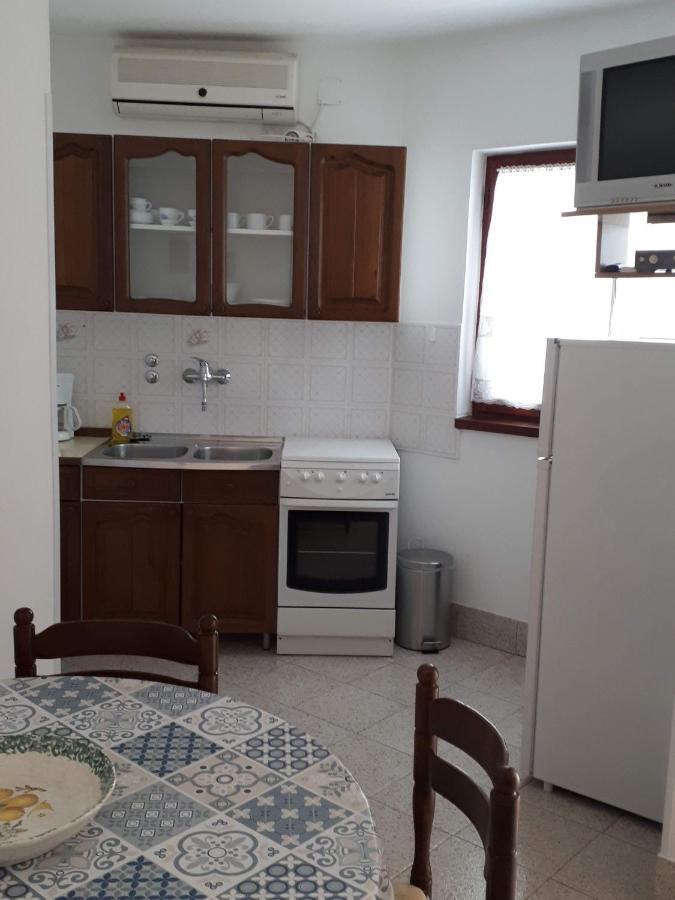 Apartments Rovis Tar-Vabriga Bagian luar foto