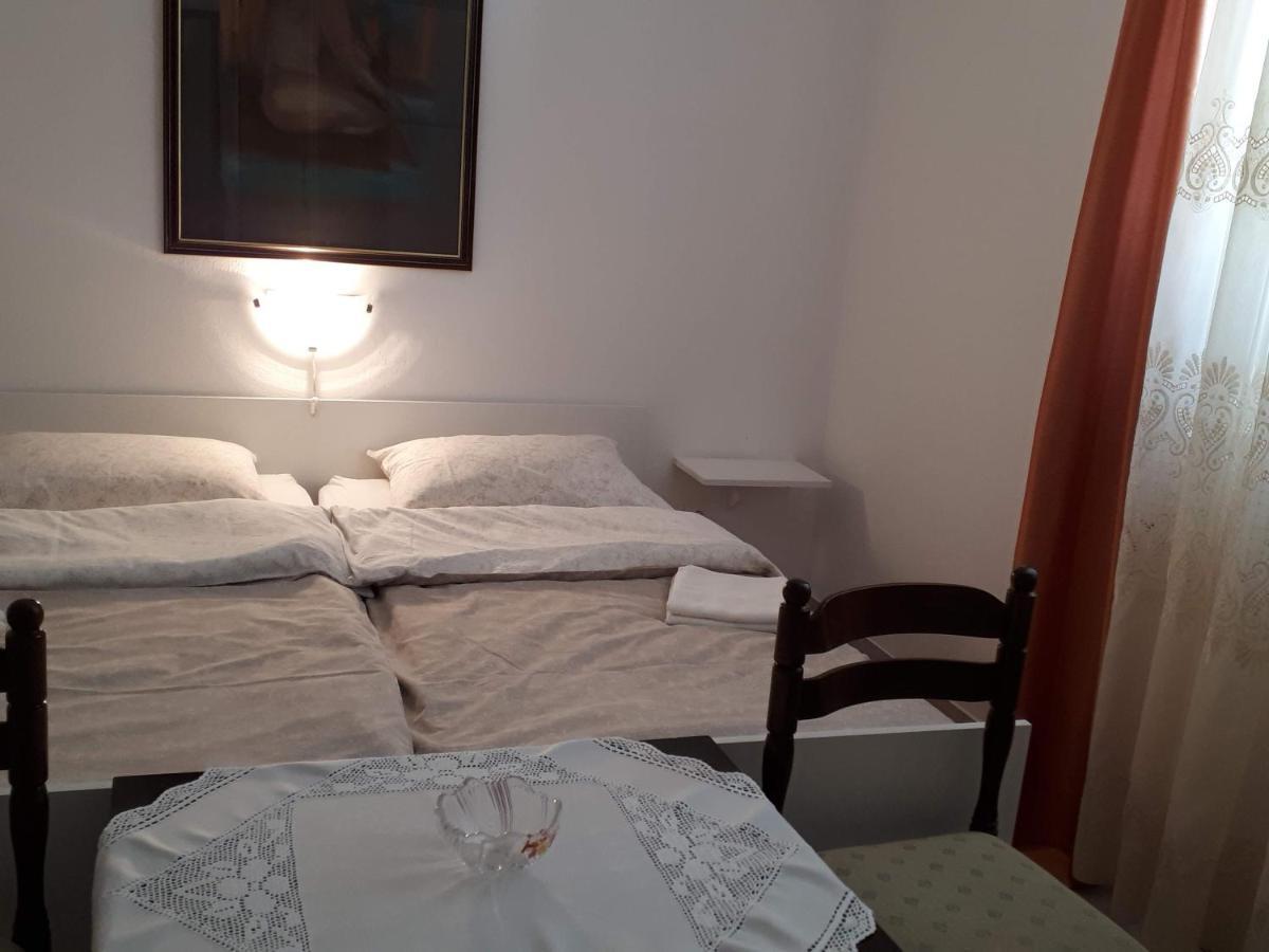 Apartments Rovis Tar-Vabriga Bagian luar foto